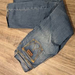 Wrangler bootcut vintage style size 11/12 32 length. Jeans